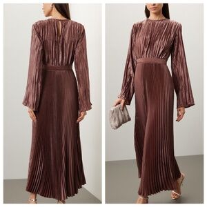 L'IDEE Royale Long Sleeve Pleated Maxi Dress Brown Satin - Size US 2